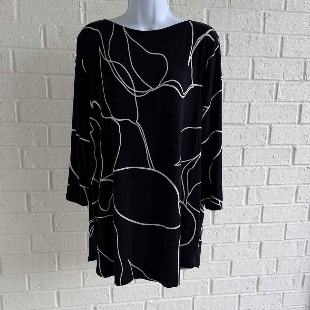 Chico’s Travelers Black Tunic White Abstract Leaf Linear Floral Pattern Siz 3/XL